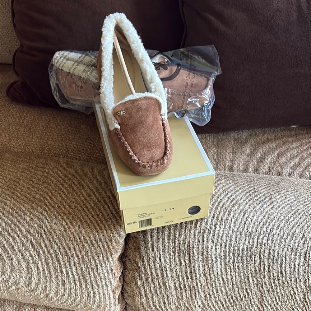 Brown Suede Moccasin Slippers with White Fur Trim